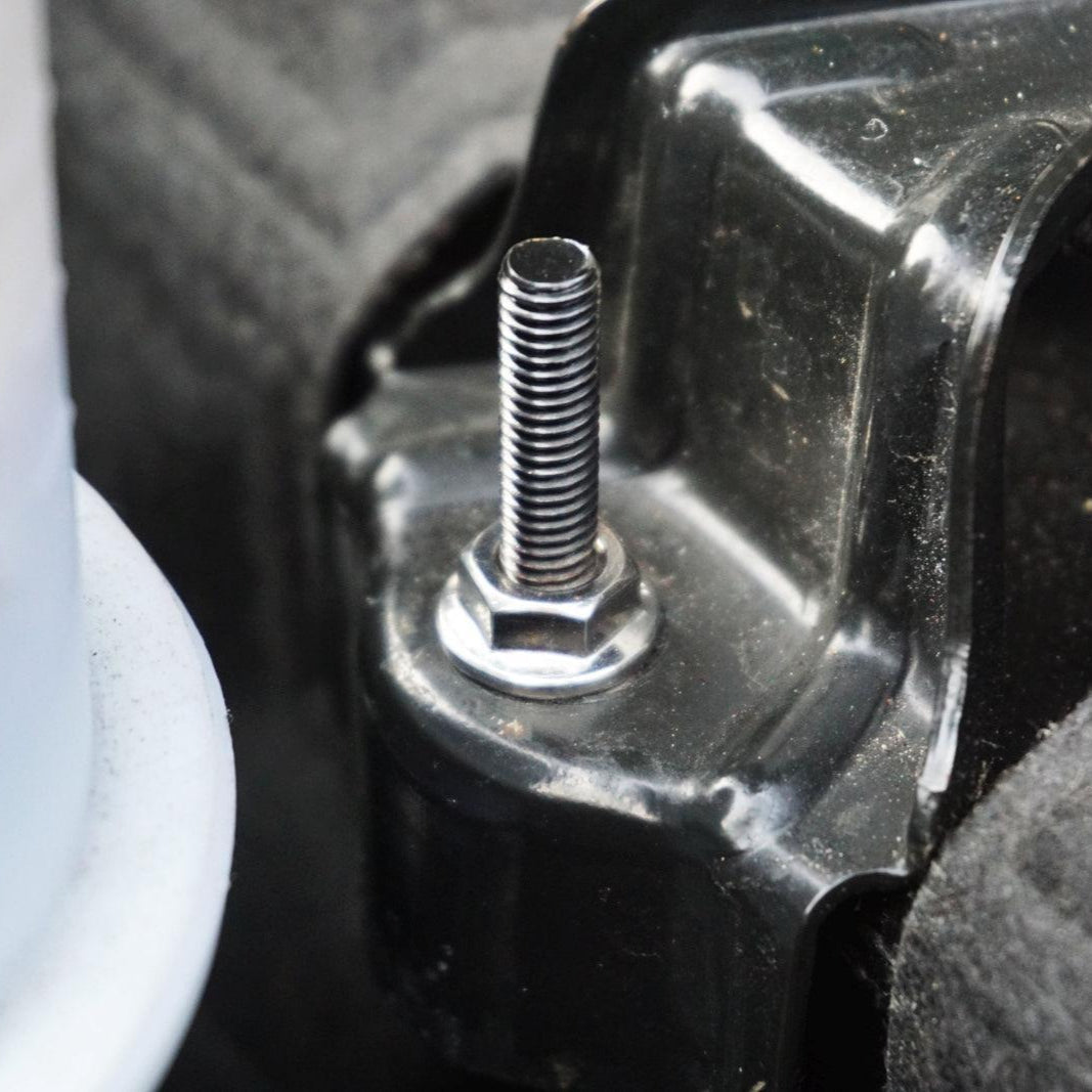 ZSPEC Stage-1 Dress Up Bolts® Fastener Kit for 16+ Nissan Titan 5.6L, Stainless & Billet