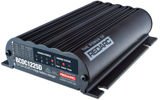 REDARC DUAL INPUT 25A IN-VEHICLE DC BATTERY CHARGER BCDC1225D