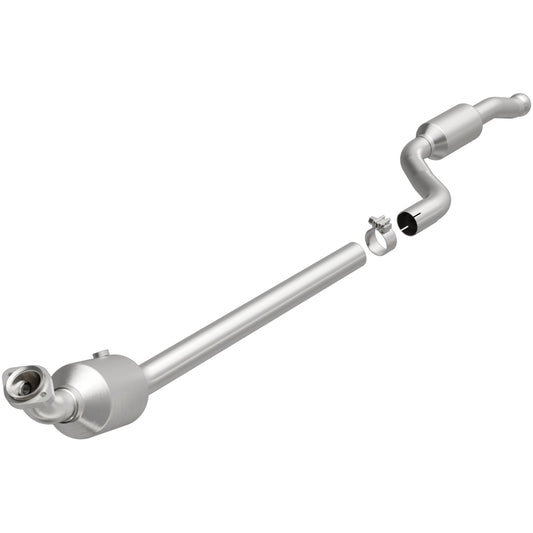 MagnaFlow 2010-2012 Mercedes-Benz GLK350 OEM Grade Federal / EPA Compliant Direct-Fit Catalytic Converter MAGNAFLOW-21-439