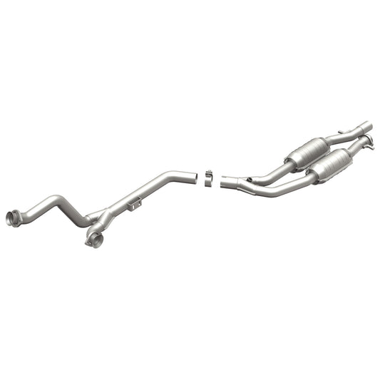 MagnaFlow Standard Grade Federal / EPA Compliant Direct-Fit Catalytic Converter 23573 MAGNAFLOW-23573