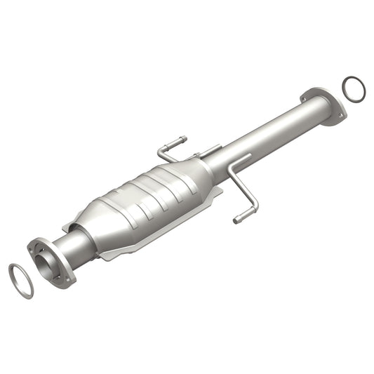 MagnaFlow 2000-2004 Toyota Tacoma HM Grade Federal / EPA Compliant Direct-Fit Catalytic Converter MAGNAFLOW-23770