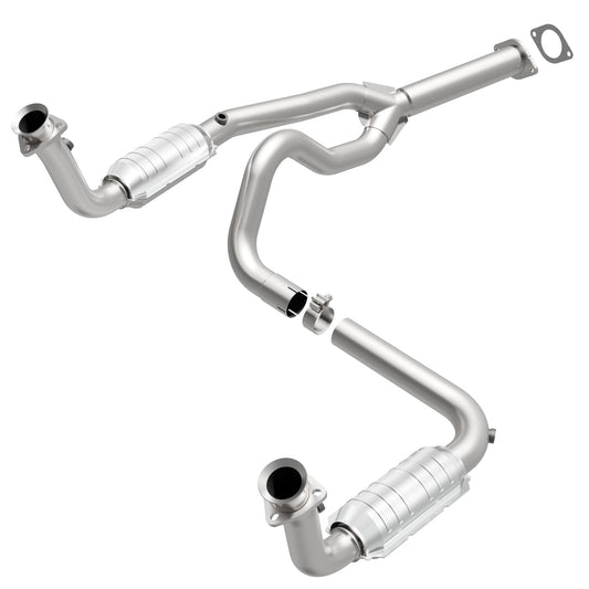 MagnaFlow OEM Grade Federal / EPA Compliant Direct-Fit Catalytic Converter 49063 MAGNAFLOW-49063