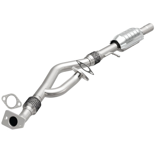 MagnaFlow 2001-2004 Hyundai Santa Fe OEM Grade Federal / EPA Compliant Direct-Fit Catalytic Converter MAGNAFLOW-49130