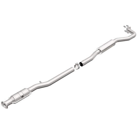 MagnaFlow 2007-2011 Mitsubishi Outlander OEM Grade Federal / EPA Compliant Direct-Fit Catalytic Converter MAGNAFLOW-51539