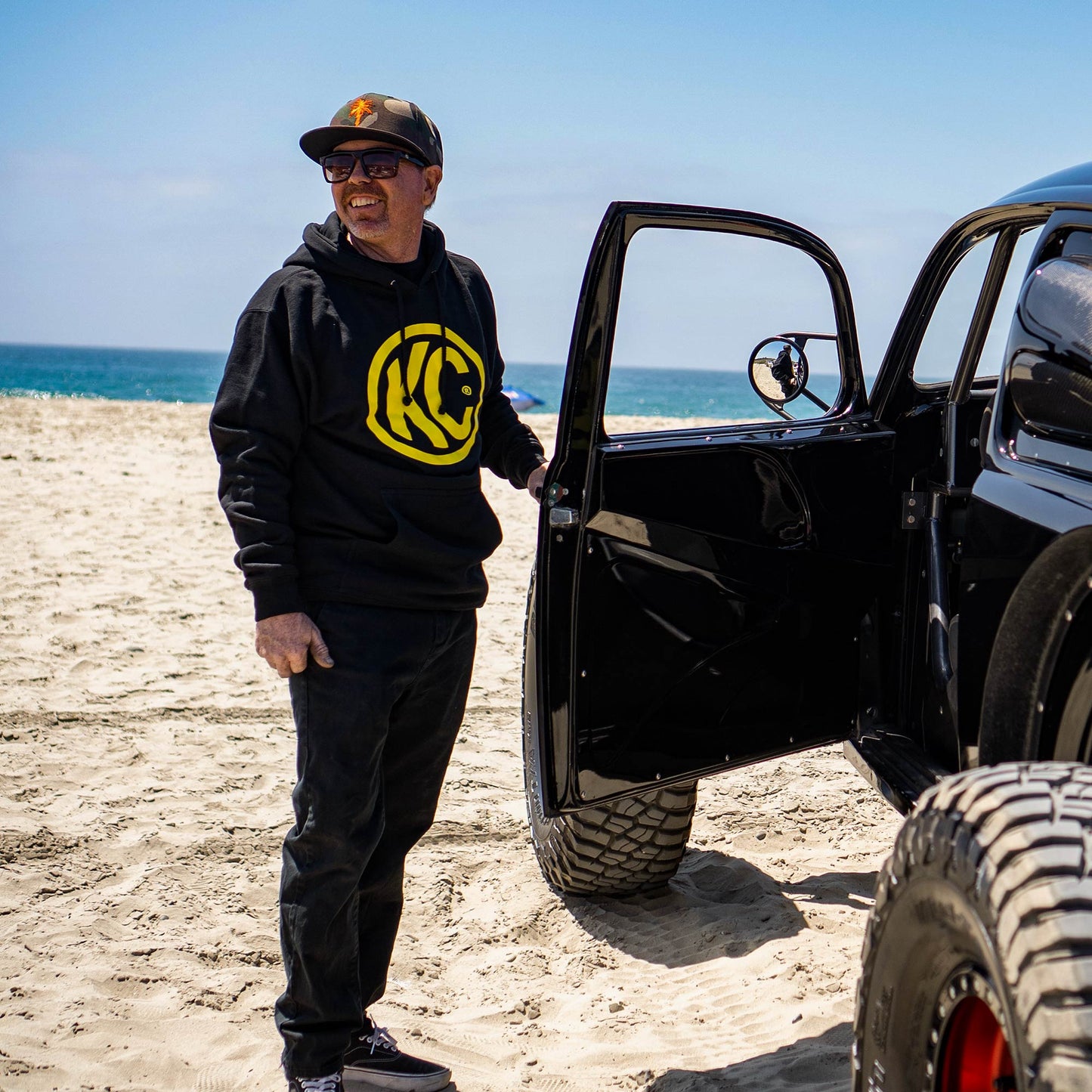 KC HiLiTES KC Pullover Hoodie - Black - Small 70321