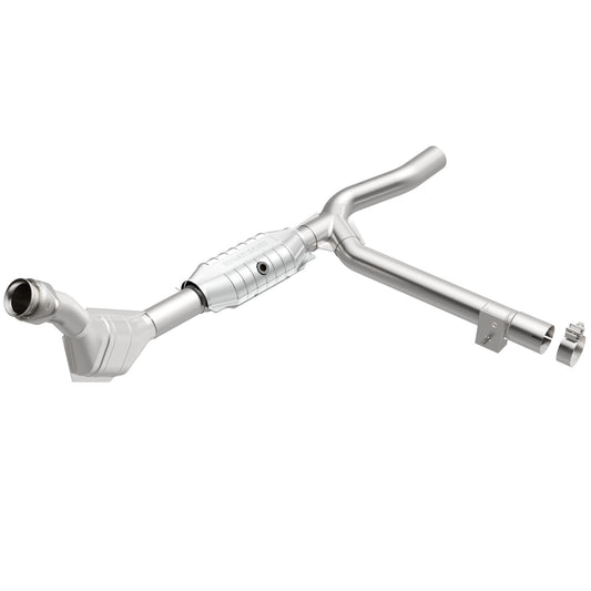 MagnaFlow 1999-2000 Ford F-150 HM Grade Federal / EPA Compliant Direct-Fit Catalytic Converter MAGNAFLOW-93393