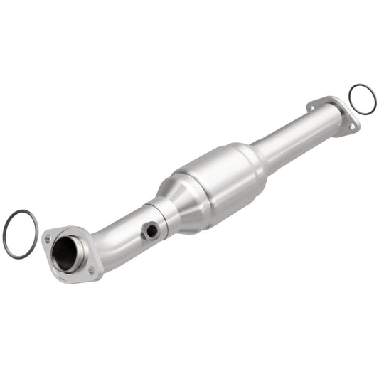 MagnaFlow 2005-2015 Toyota Tacoma HM Grade Federal / EPA Compliant Direct-Fit Catalytic Converter MAGNAFLOW-93661