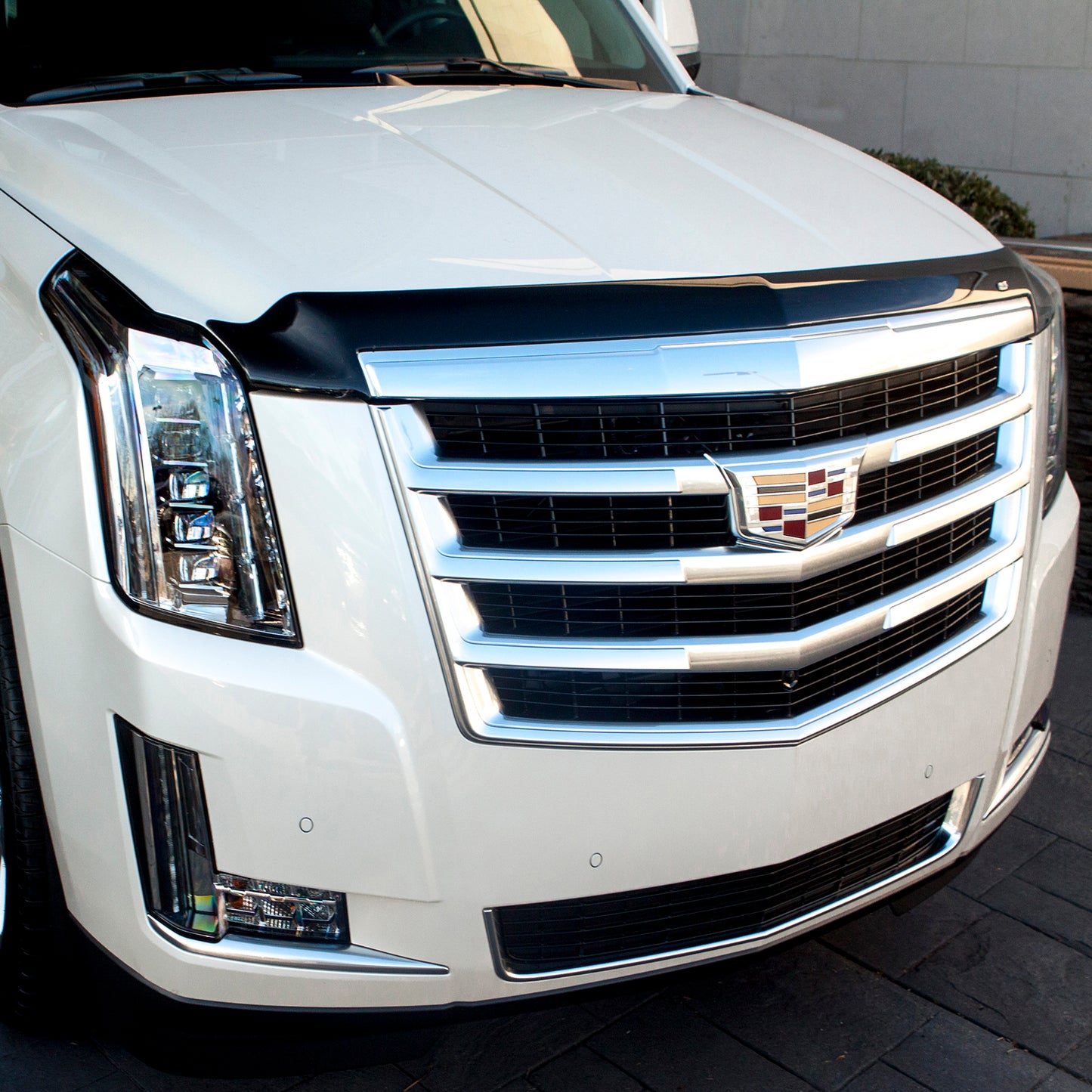 Auto Ventshade 322176 Aeroskin Flush Mount Dark Smoke Hood Protector For 2019-2022 Cadillac XT4