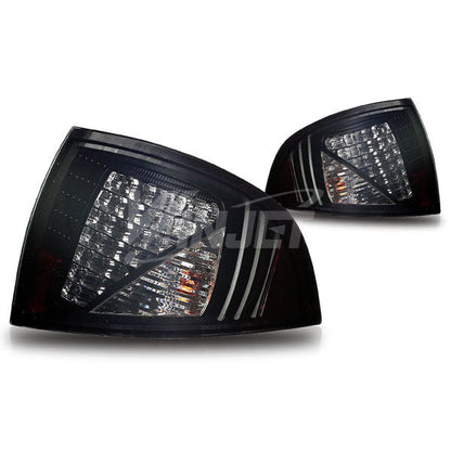 WINJET 2000-2003 Nissan Sentra LED Tail Light - Black/Smoke CTWJ-0044-BS