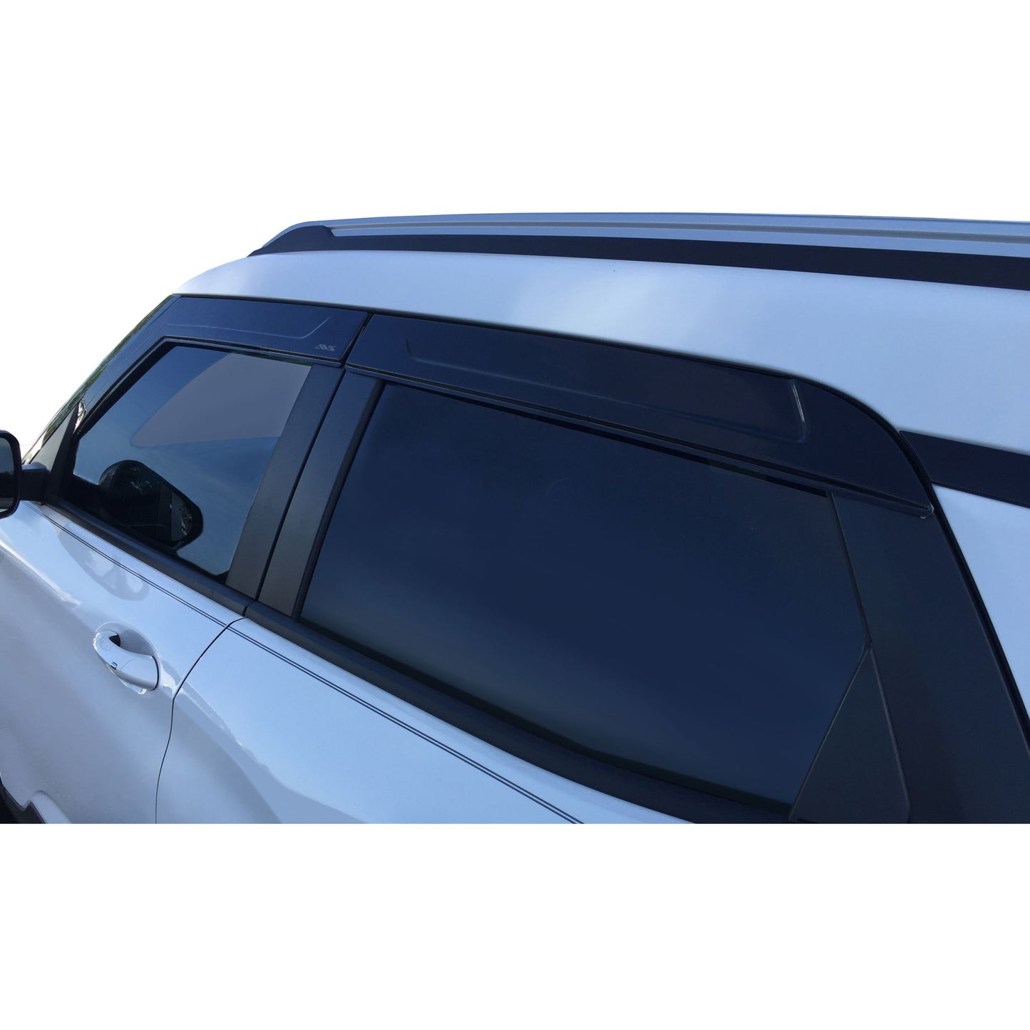 Auto Ventshade 894099 Low Profile Dark Smoke Ventvisor Side Window Deflector 4-Piece Set For 2021-2023 Chevrolet TrailBlazer