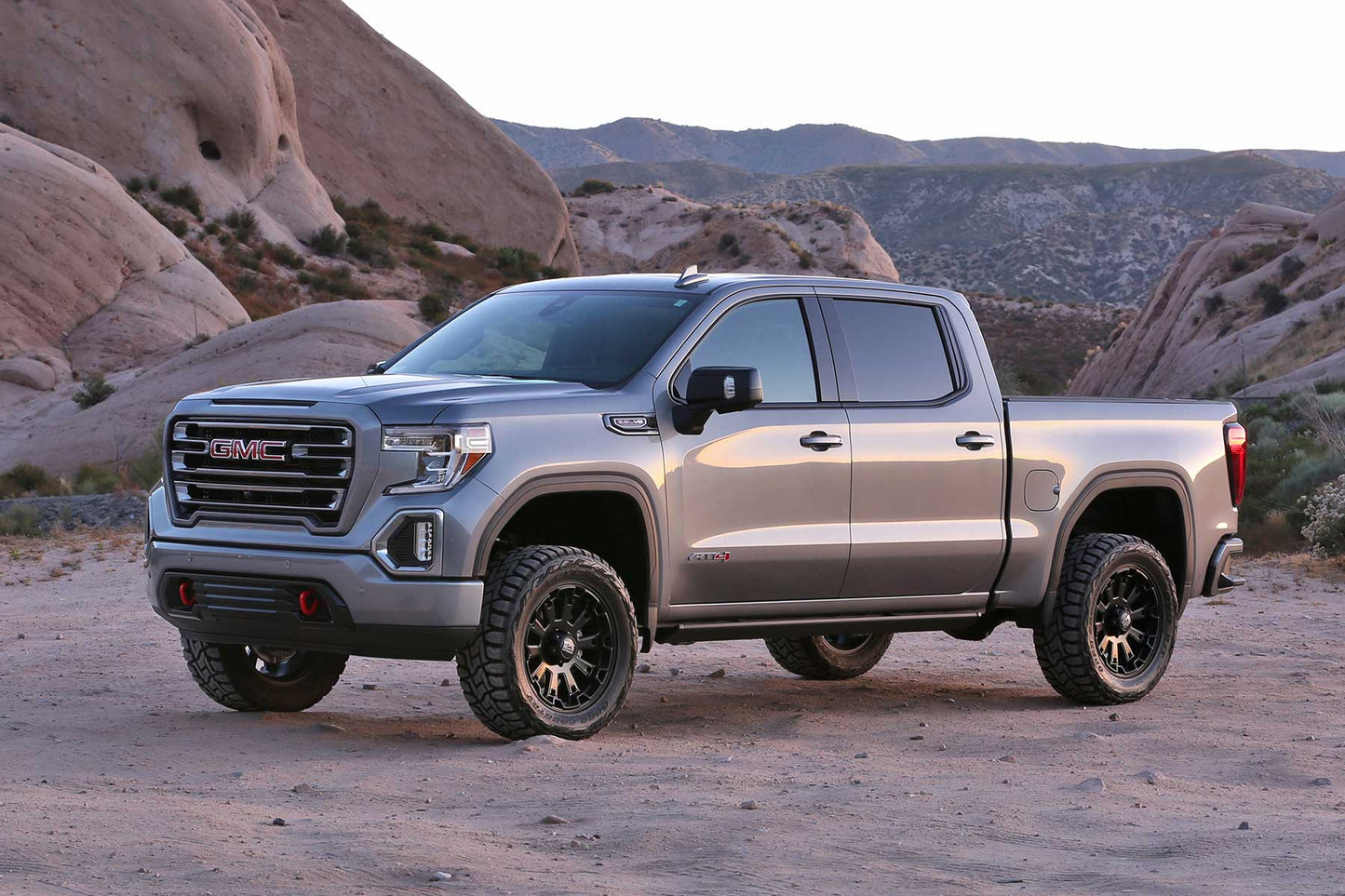 Fabtech 1.5 in. BUDGET SYS W/ STEALTH 2019-22 GM K1500 P/U W/ TRAIL BOSS/AT4 PKG K1152M